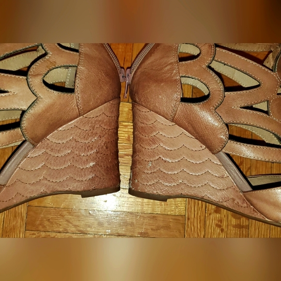 [7.5] Miz Mooz ~ Tallis Wedge Leather Sandals - Picture 8 of 13